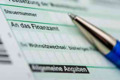 Formular und Kugelschreiber - © Wolfilser - stock.adobe.com